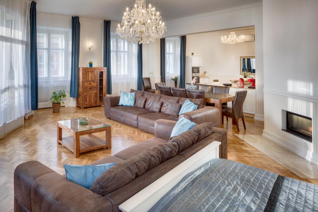 Smetanovo Nabrezi - Riverview Old Town Apartment Πράγα Εξωτερικό φωτογραφία