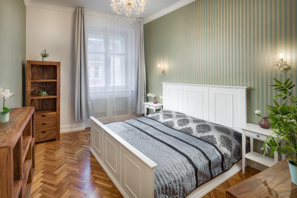 Smetanovo Nabrezi - Riverview Old Town Apartment Πράγα Εξωτερικό φωτογραφία